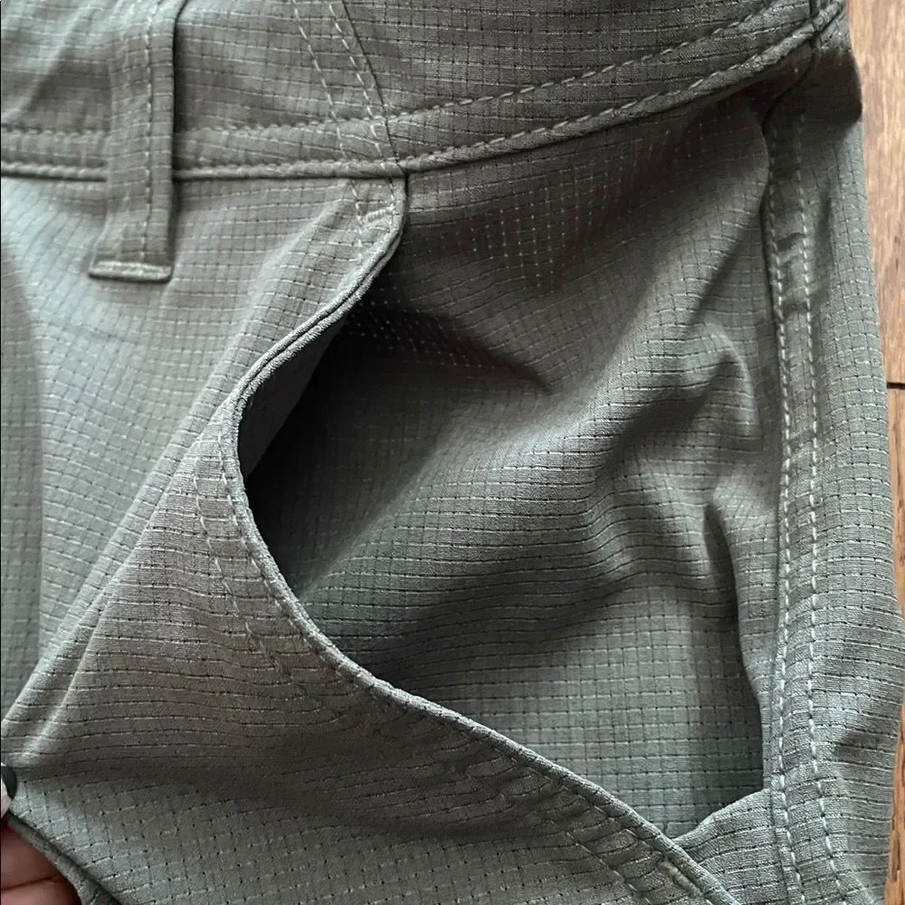 Prana Green Shorts Men’s Sz 36